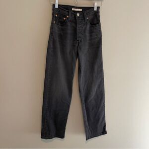 Levi’s Ribcage Straight Ankle Black Jeans Size 25